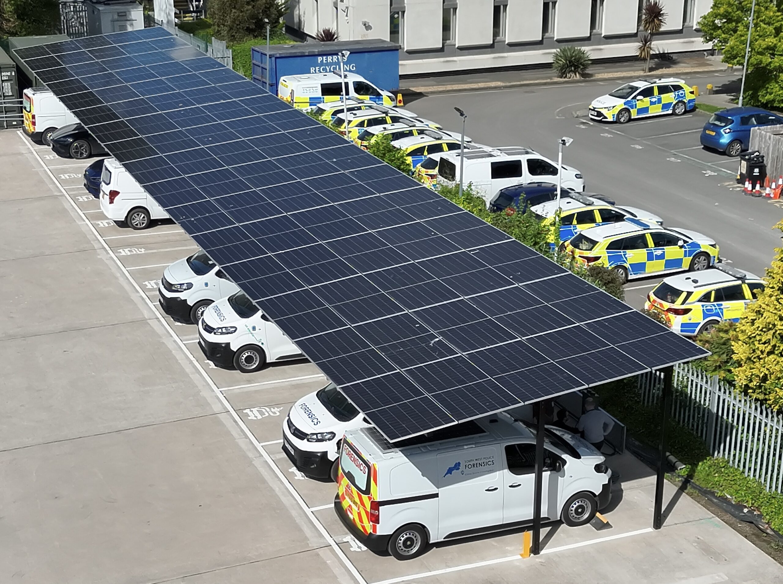 Bluelight solar car port